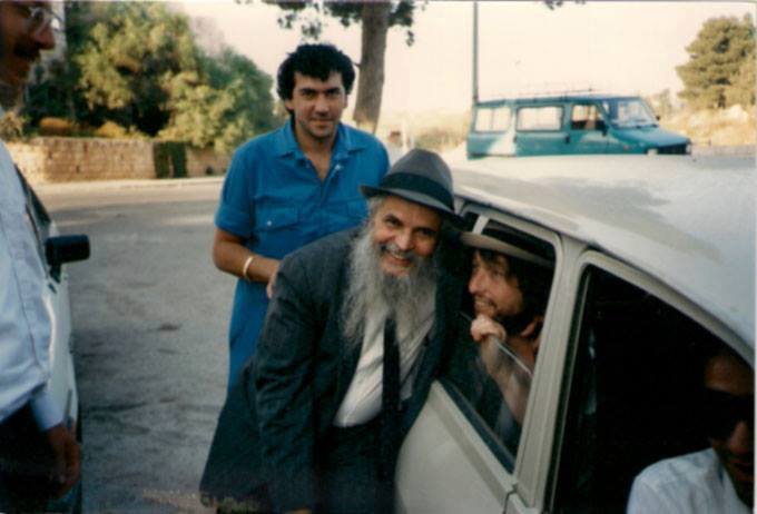 תמונה שצילם איש מחצר הרב בנטוב זצ''ל ומסתובבת ברשתות החברתיות